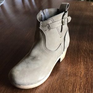 No 6 brand genuine suede clog booties